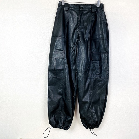Pretty Garbage Black Vegan Leather Cargo Joggers Size M - Picture 2 of 8